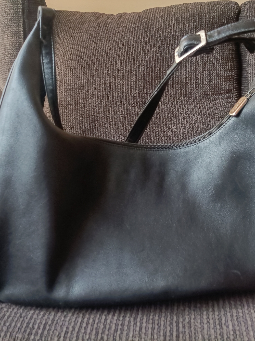 Furla Black Leather Shoulder Bag - Classic Minimalist Carry